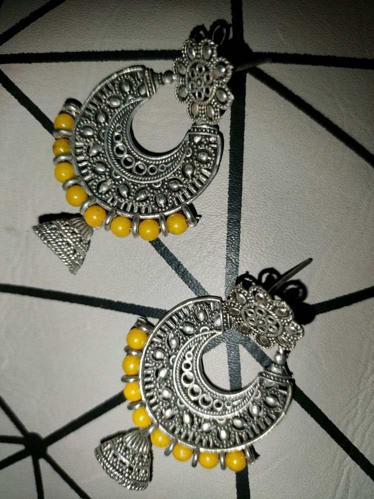 Silver Earrings Yellow Beaded💛
