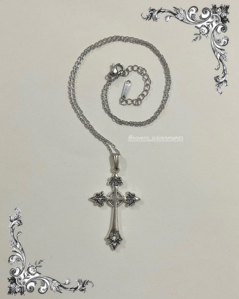 Y2k Pinterey Cross Pendant Necklace