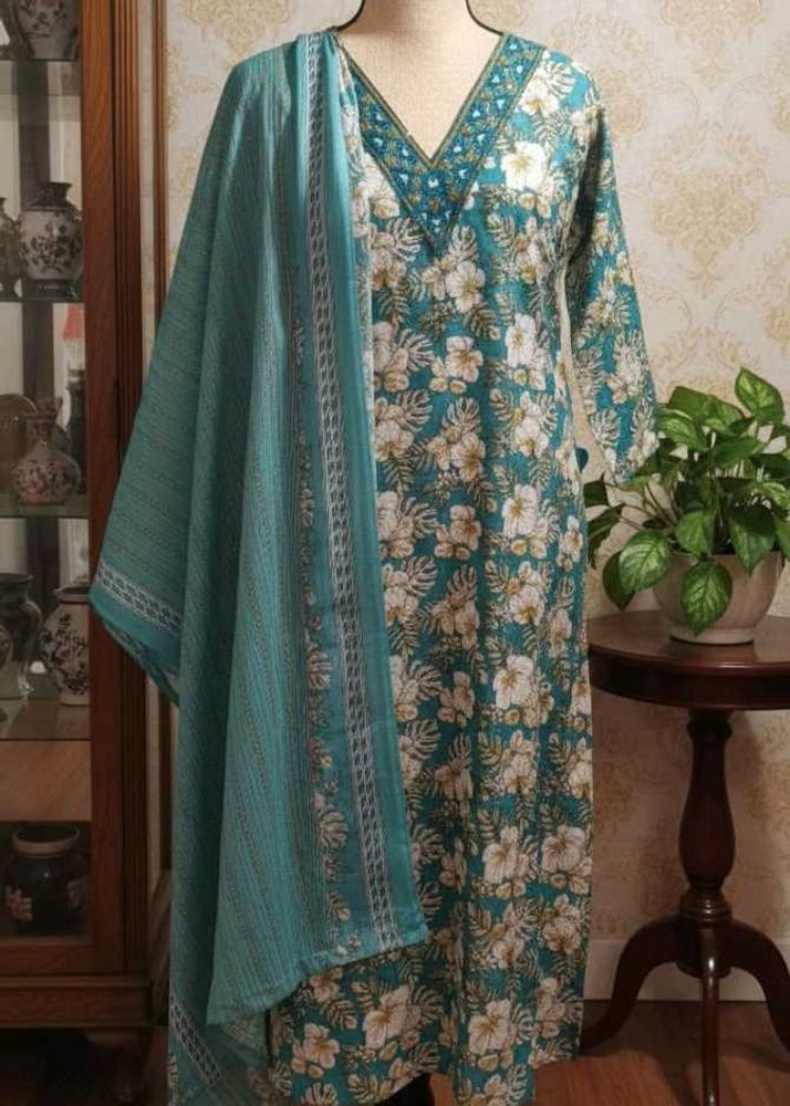 Brand new Floral Kurta Set