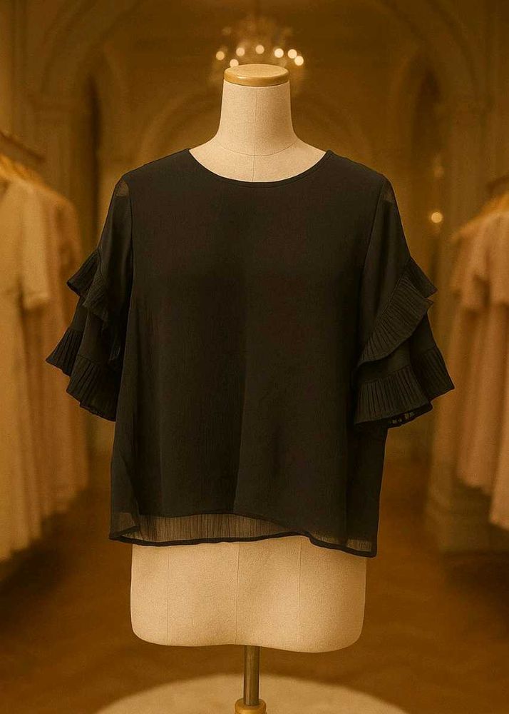 🇳🇿💫♥️ Elegant Black Ruffle Sleeve Top