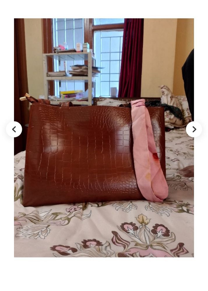 Croco Pattern Women Office &amp; College Bag