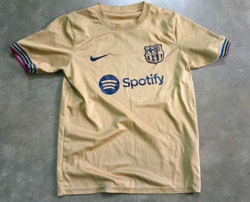 Barcelona 2021-22 Retro Jersey