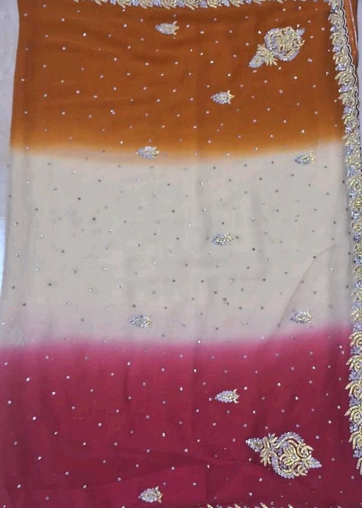 saree diamond💎 he redi blouse k sath h