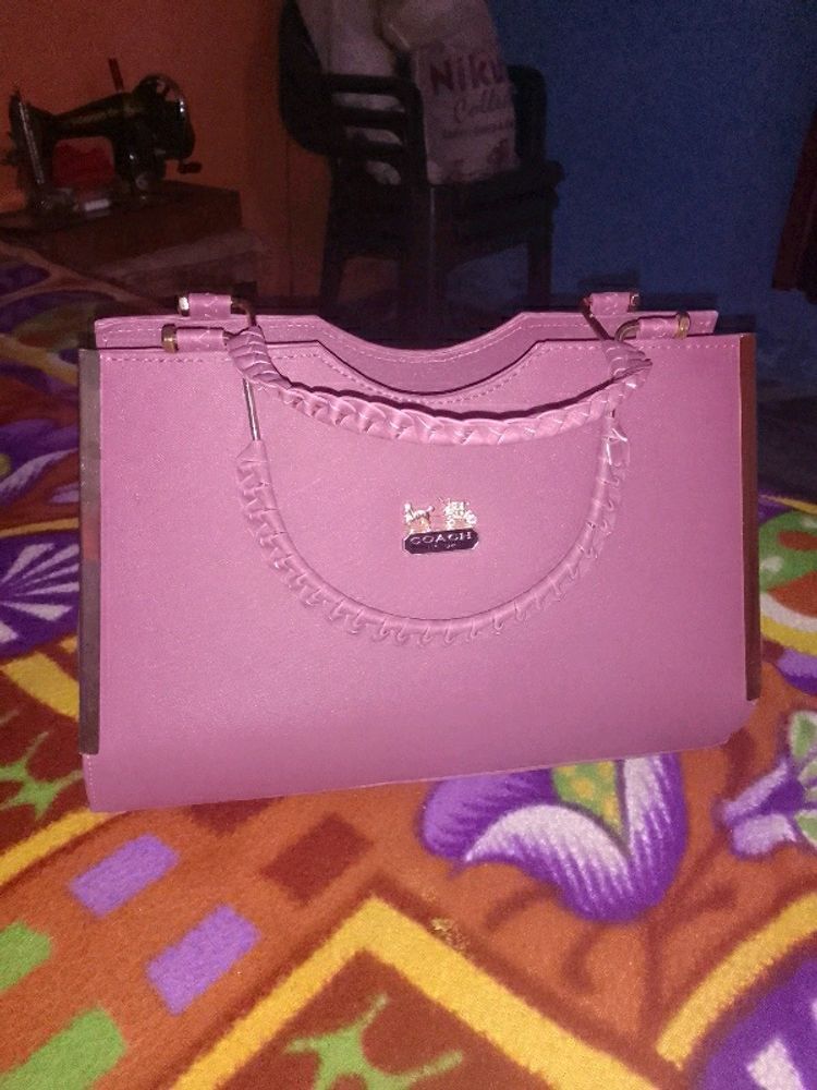 Women HandbagsMaterial:This stylish Hand-held Bag from MY SUPER STORE is best to carry to work to add an element of style to your office wear ,Causal wear, Party Wear