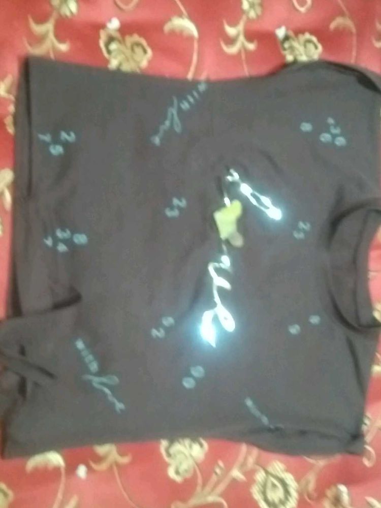 Stylish Graphic Print Tee