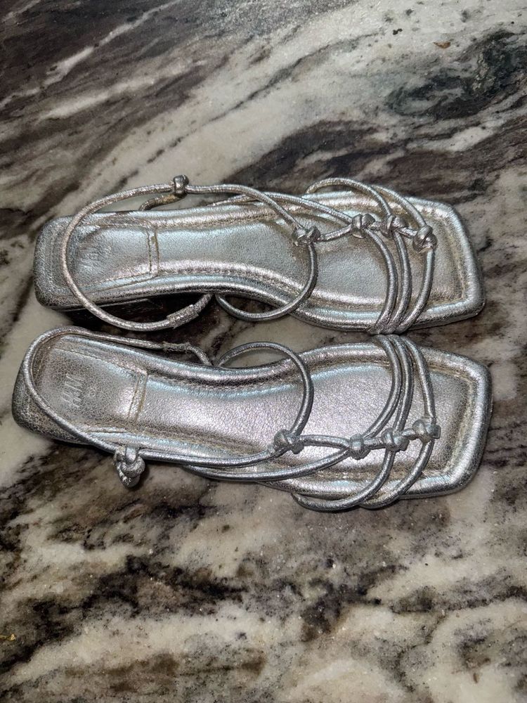 Metallic (silver) Sandals