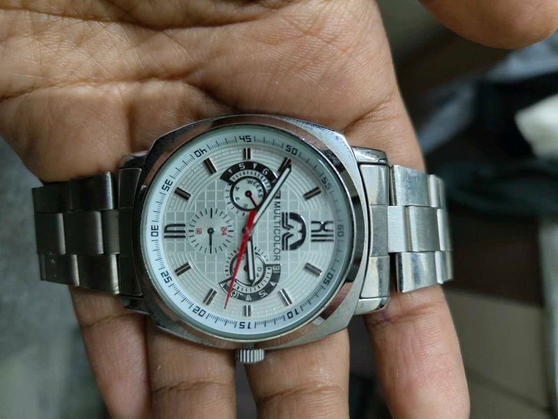 Stylish Silver Wrist Watch for men