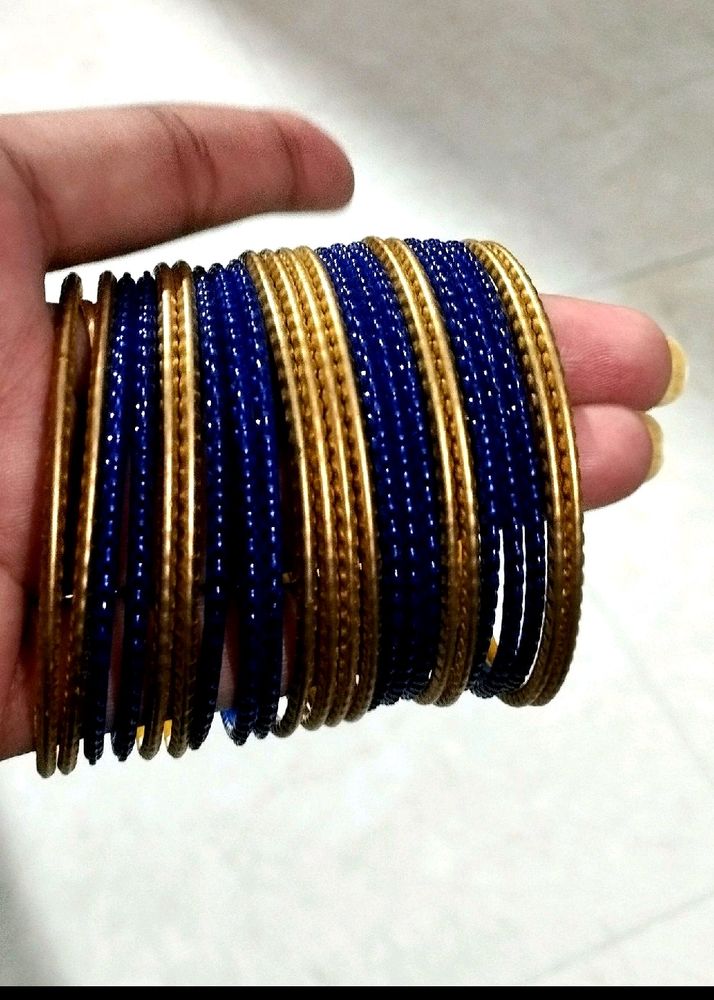 6 dozzen  Bangals  Colour Cobination Is  Perfect .👉 Offer Ends Soon