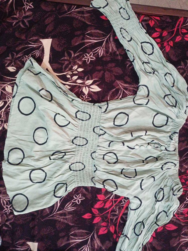 Off Shoulder Chic Circle Print Top
