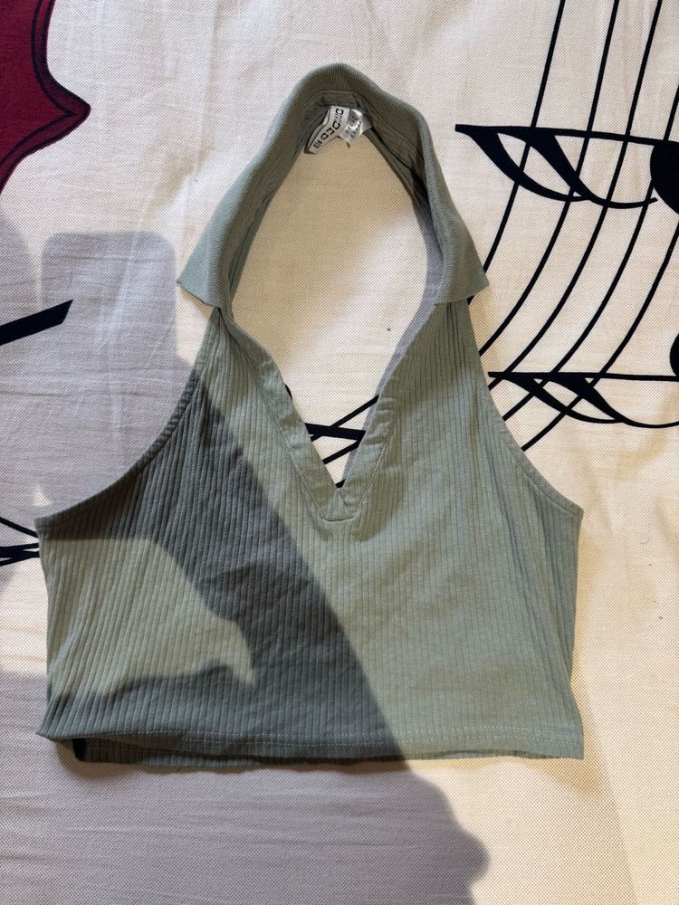 Backless Collar Crop Top