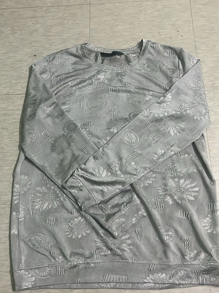 Full sleeves top