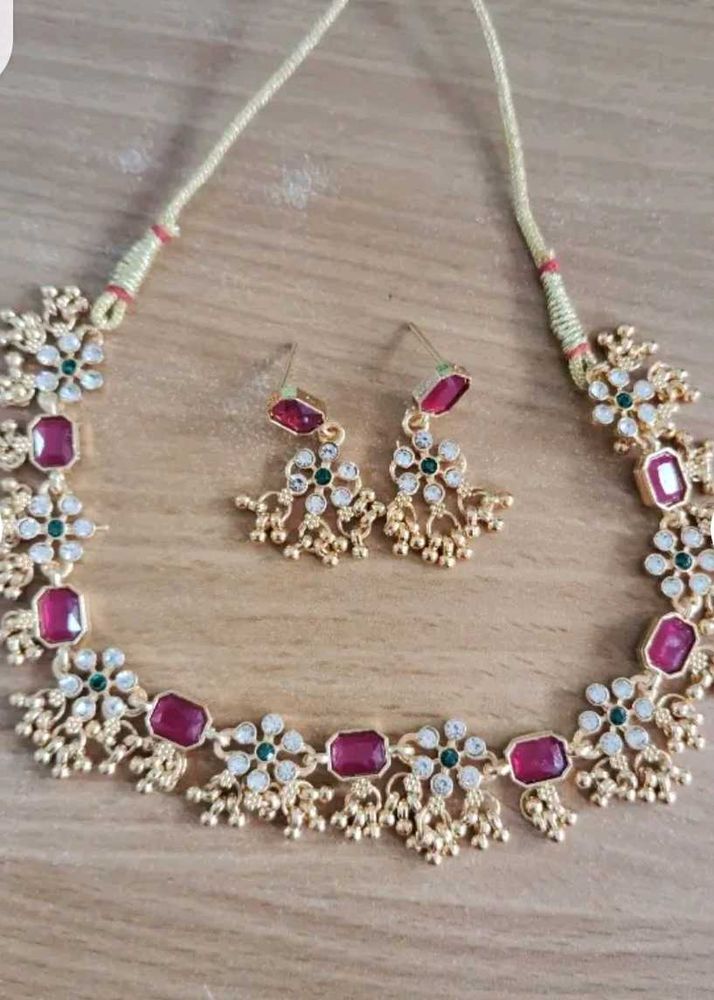 Necklace With Ear Rings