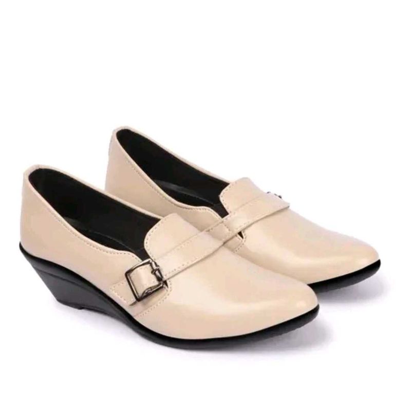Women&#39;s Synthetic Leather Block Heel Bellies