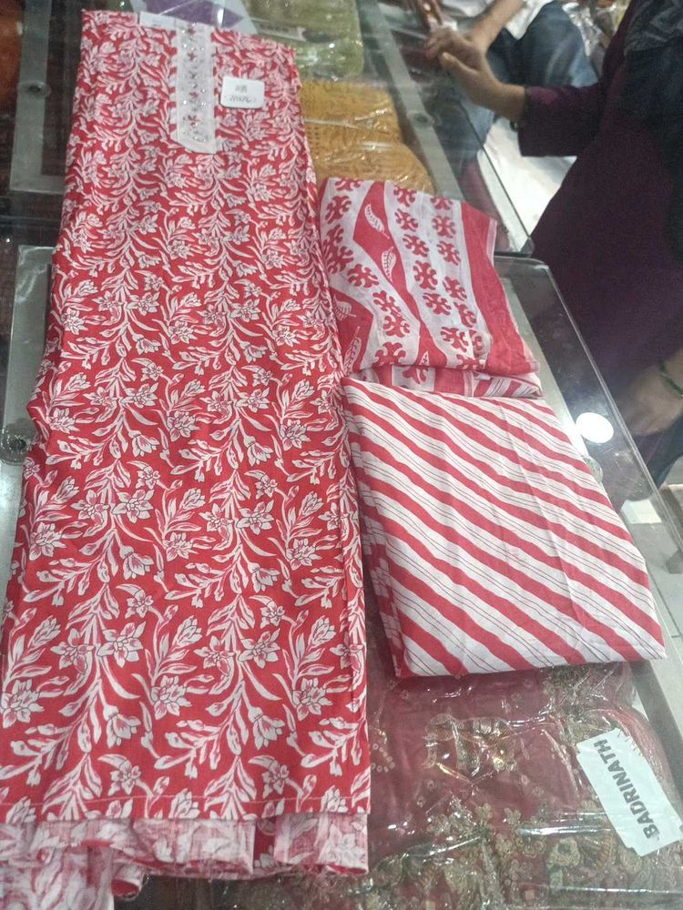 Unstitched Salwar Suit (Marginal Issue)