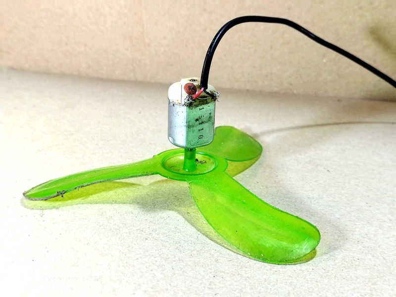 Mini Electric Motor with Fan