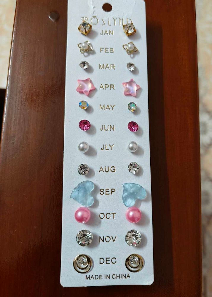 Roslynd Stud Earrings Set