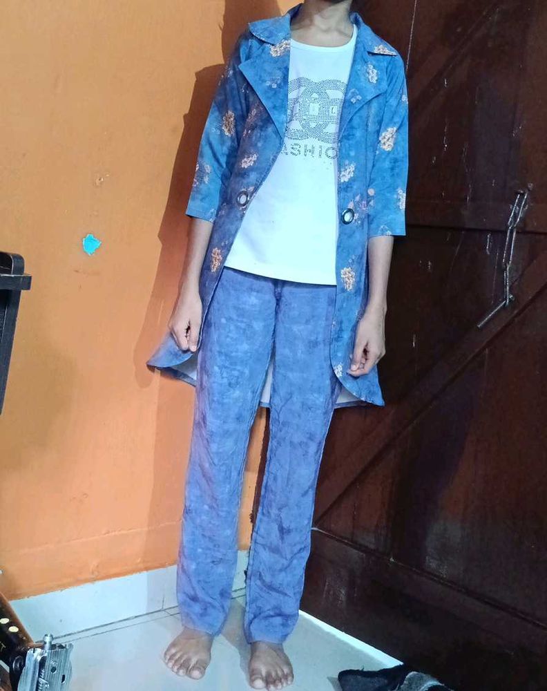 One Set Of Pant T-shirt Coat