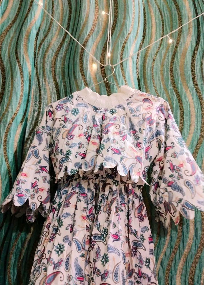 ♥️Korean Floral Printed White Top♥️