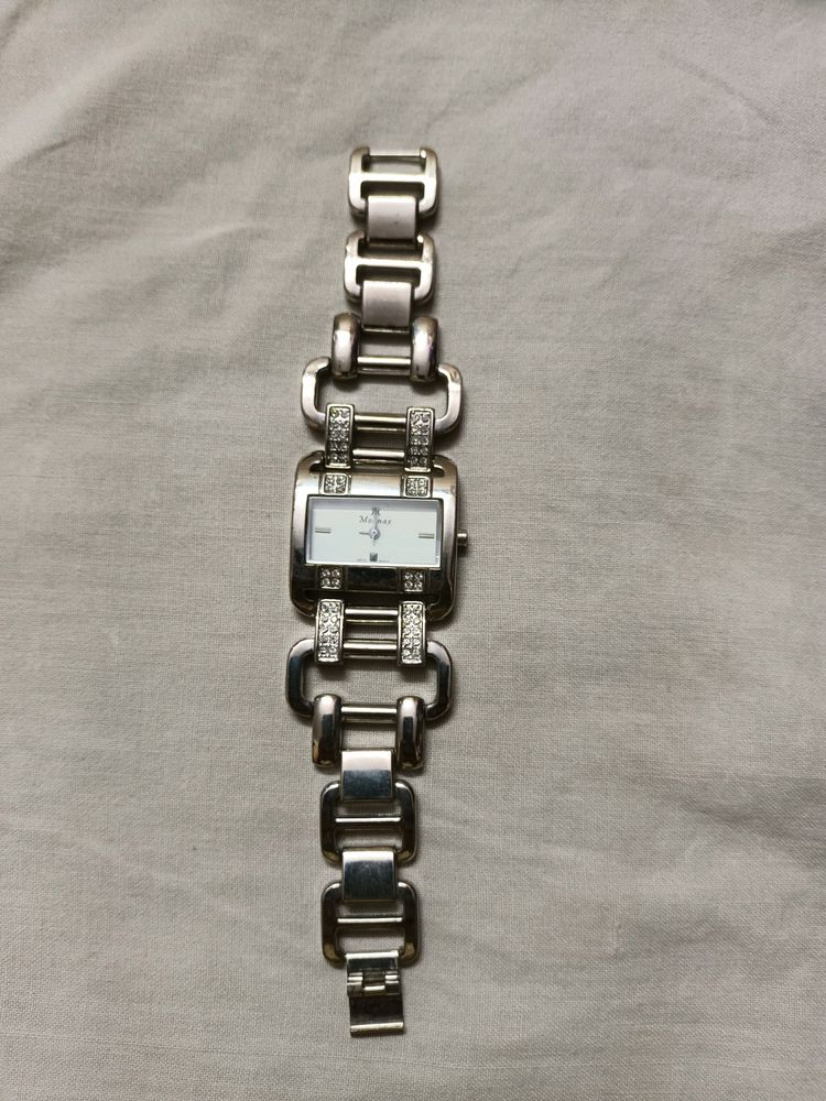 Moonax Watch