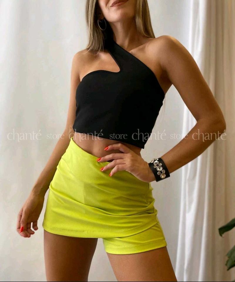 Stradivarius Tank Cutout Top