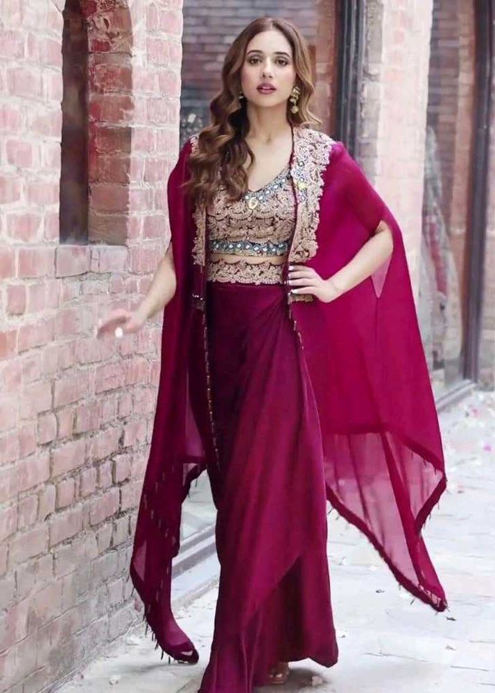 New Stayle Beautiful Women Dress Inpoted Pakistani