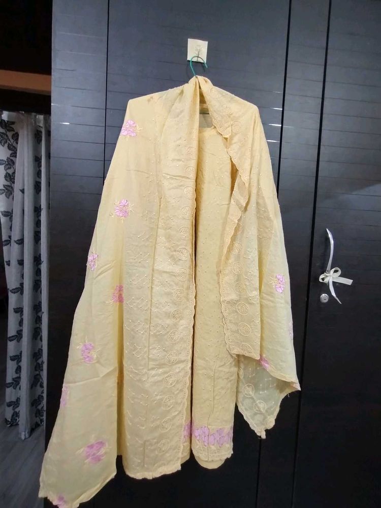 Chikankari Kurti And Dupatta