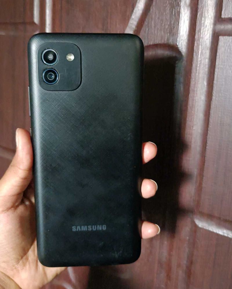 Samsung Phone - Good Condition