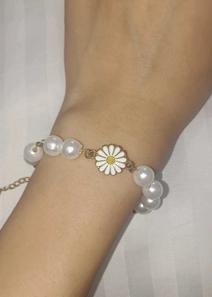 Daisy Pearls