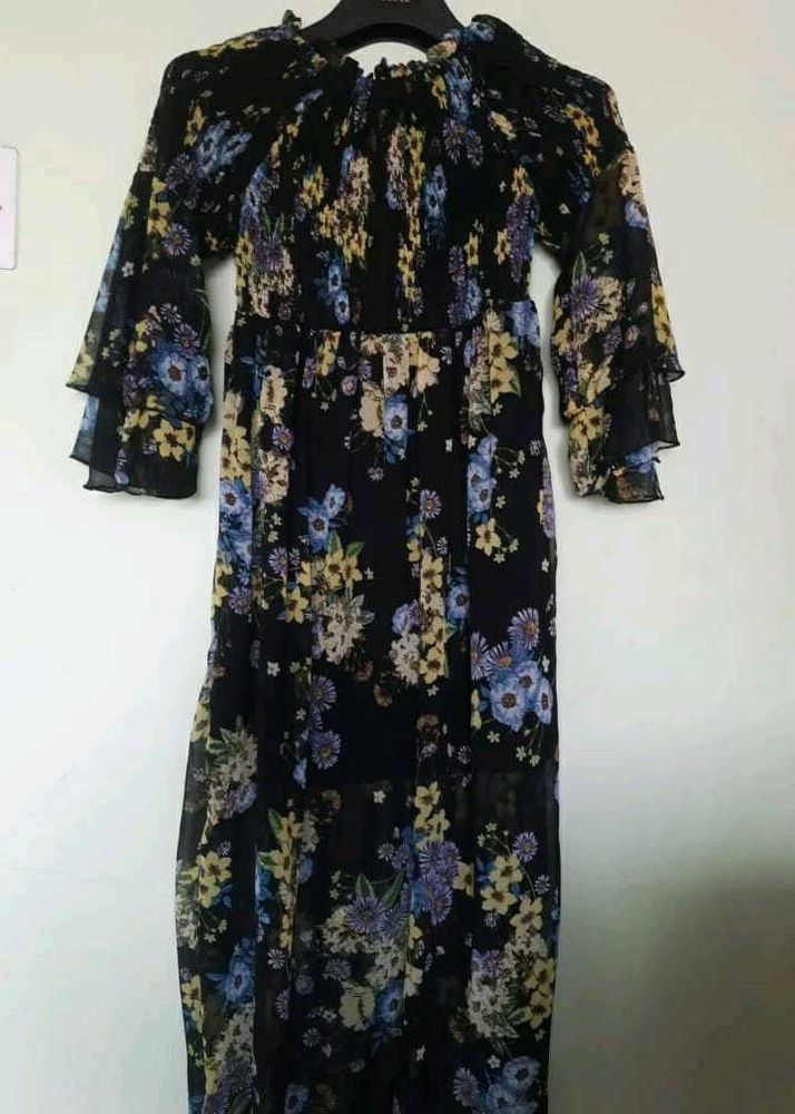 Floral Maxi Dress with Ruffle Sleeves