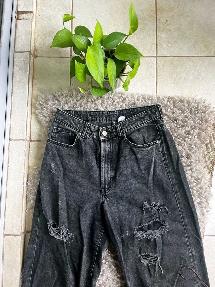 H&amp;M ripped Jean