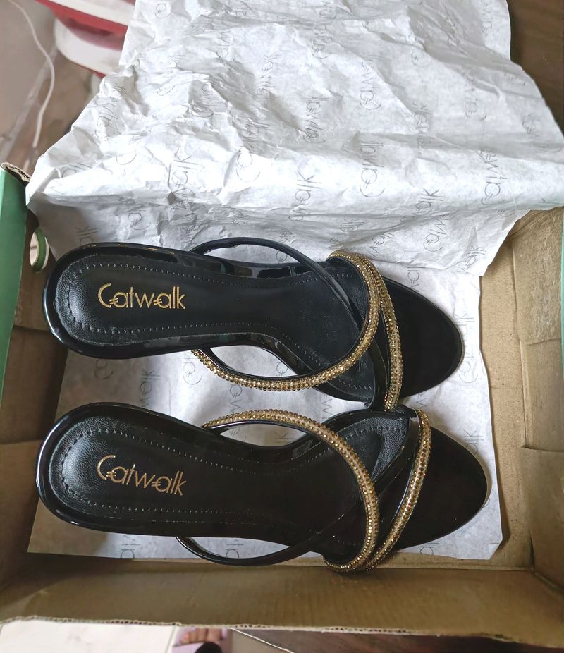 Catwalk Black &amp; Gold Heeled Sandals