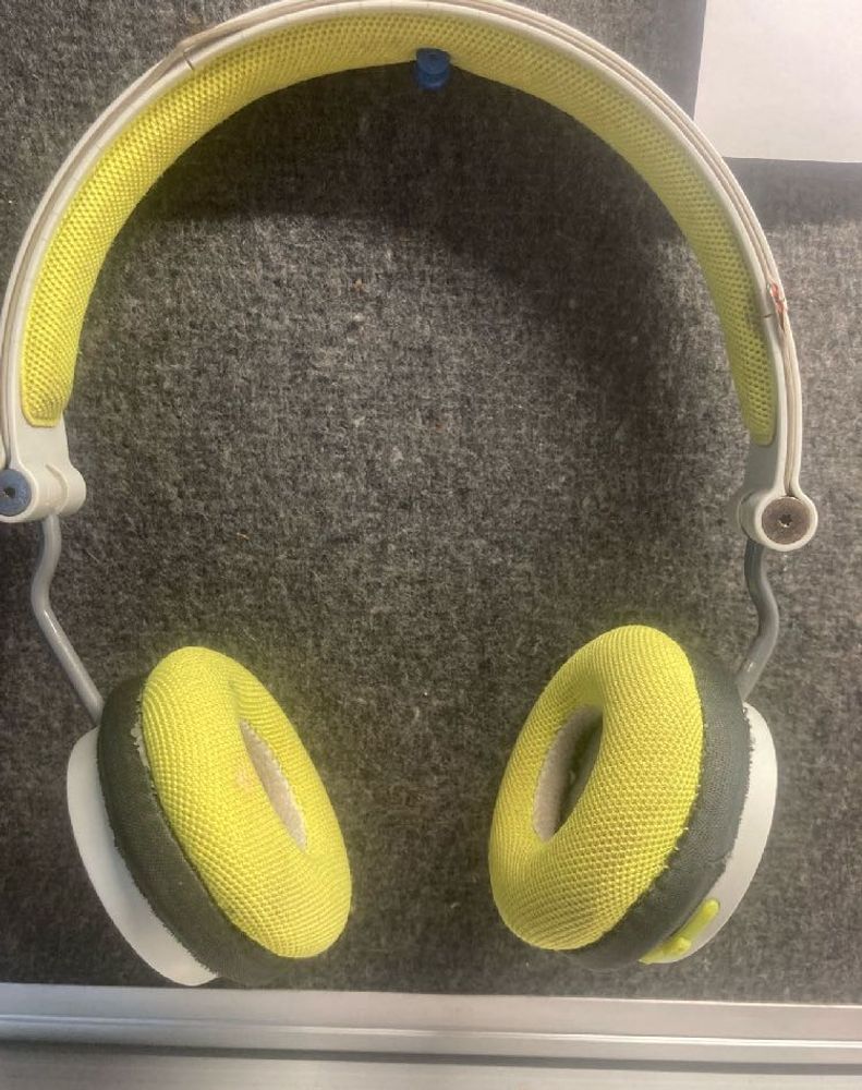 boat rockerz headphones
