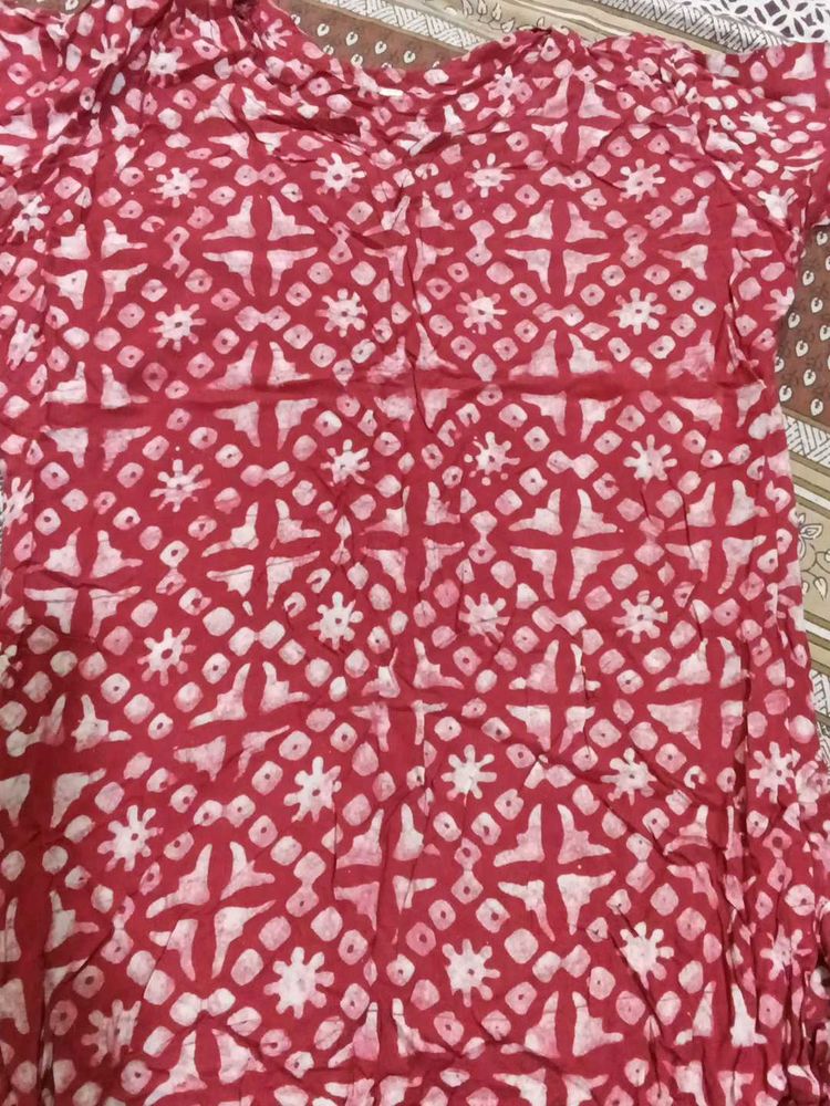 Red &amp; White Print Kurti ( short )