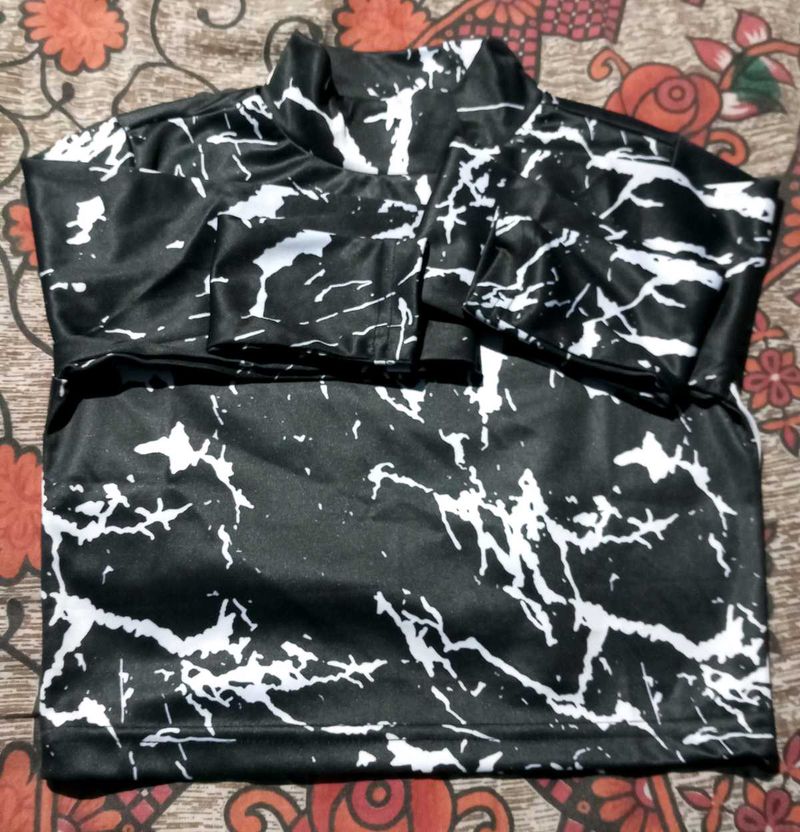 Black &amp; White Top 🖤🤍