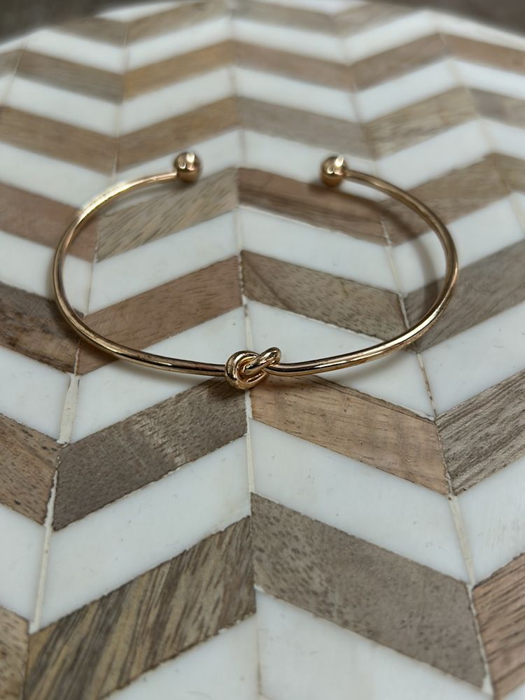 Gold Knot Shaped Minimalist Bracelet- New, Unused, Freesize, Adjustable, Trendy