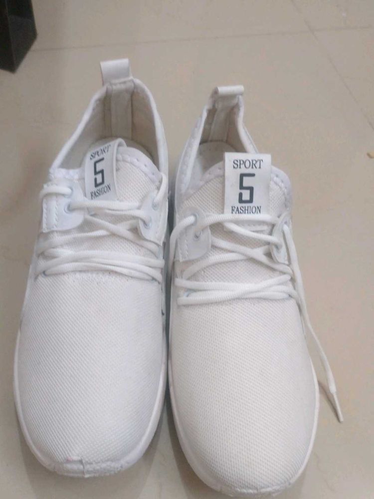 Sport Fation Shoes Local