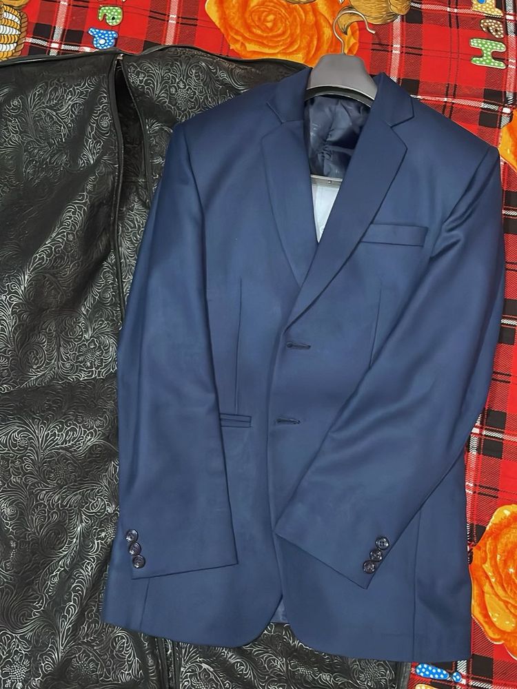 Blue Blazer - Stylish &amp; Modern