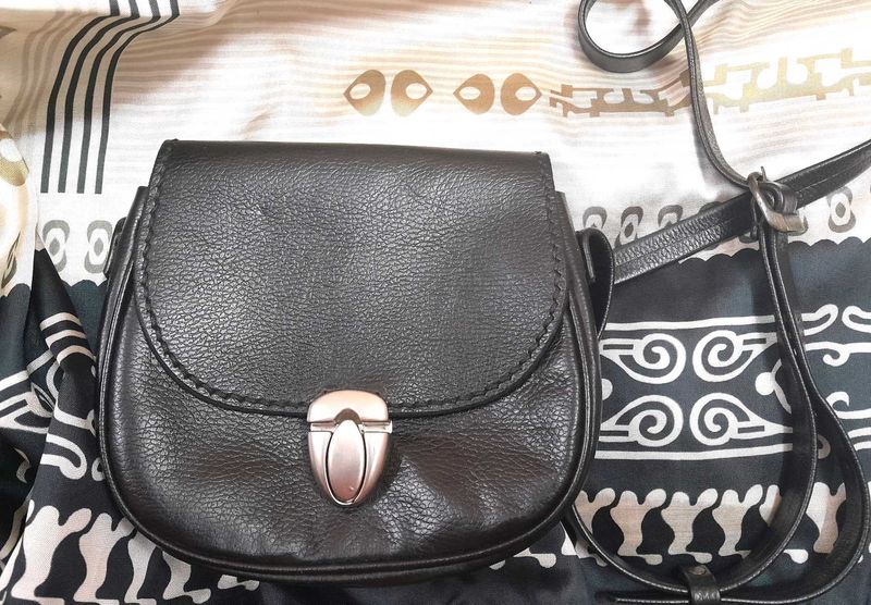 Leather sling bag