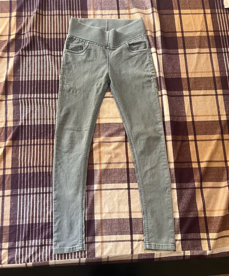 Outstanding Fit Jagging In Very Good Condition