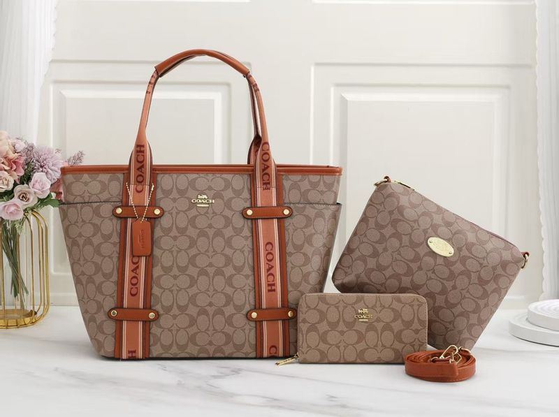 Coach Tote Bag with Wallet and Pouch