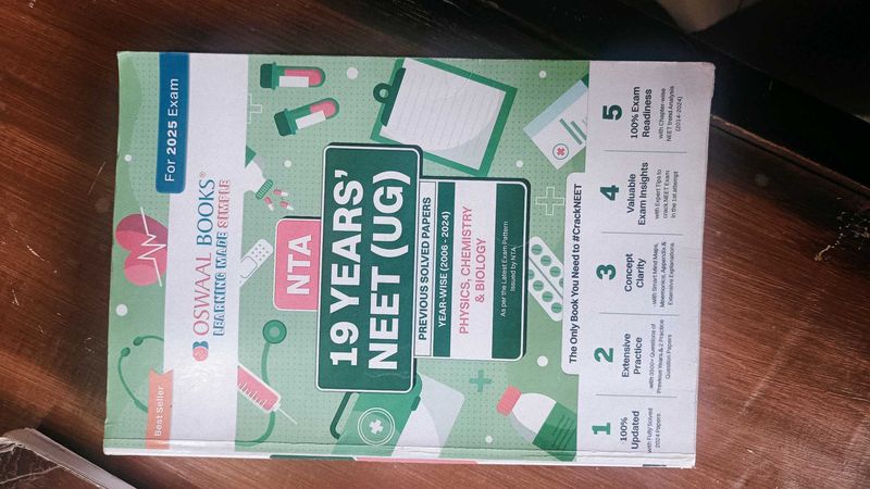 Oswaal 19 Years NEET (UG) Papers Book
