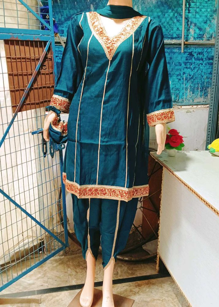 Teal Embellished dhoti Kurta Set