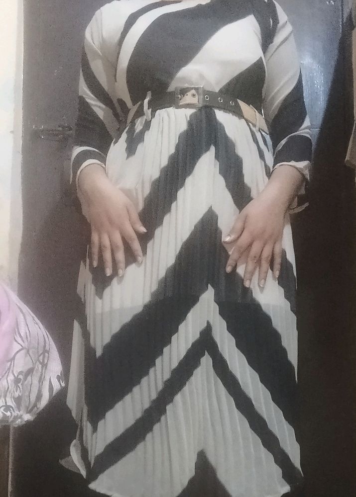 Dress With Geometrical patterns