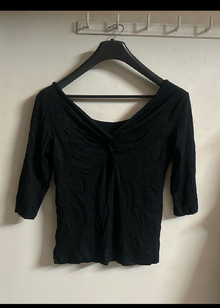Elegant Black 3/4 Sleeve Top