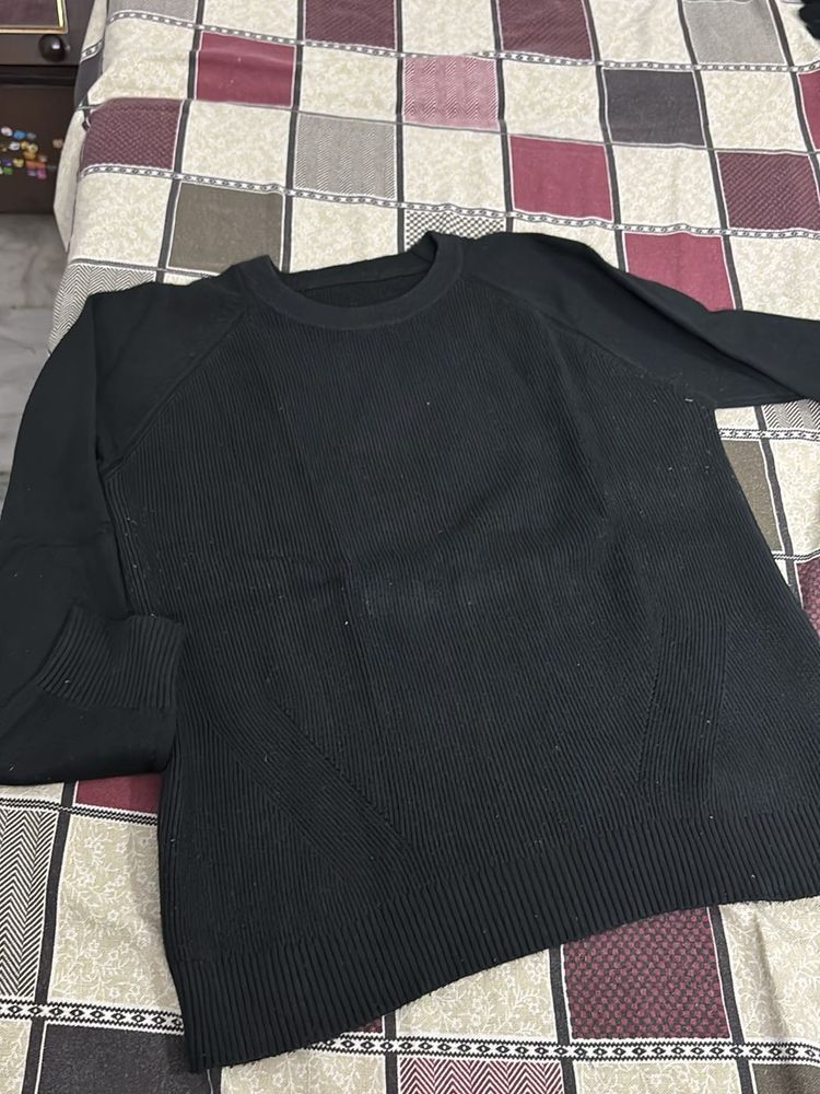 Black Knit Pullover
