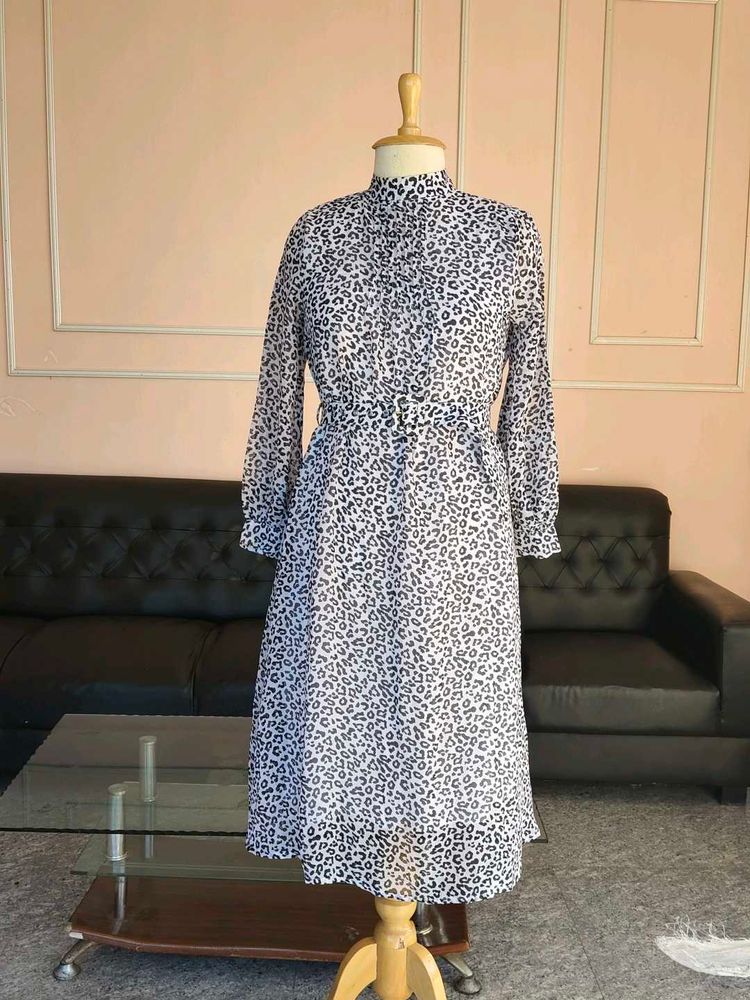 Elegant And Classy Leopard Print Belted Midi Dress