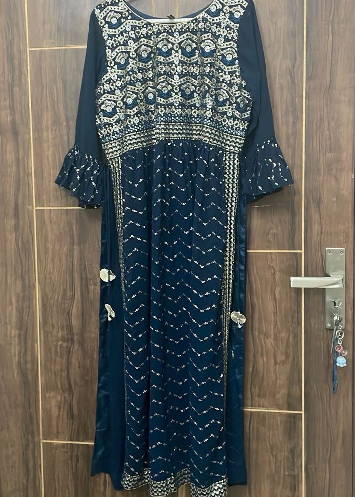 Elegant Embroidered Kurta Set
