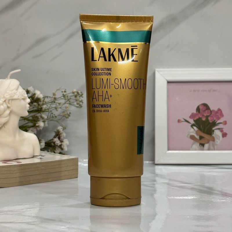 Lakme Lumi-Smooth AHA+ Facewash