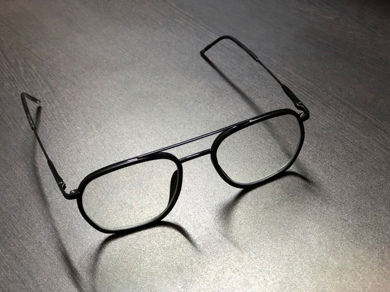 Black Metal Frame Glasses