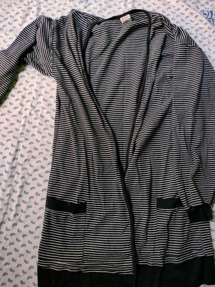 Woolen Shrug With Bell Sleeves